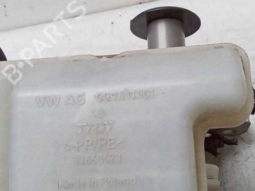 Brake master cylinder AUDI A3 (8V1, 8VK) 1.6 TDI | BP28149544M77 