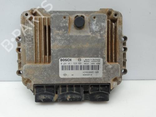 electronic-module-renault-trafic-ii-bus-jl-19-dci-100-jl0c-8200325719-2001-22542388 main image