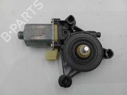 Used Left front window motor SEAT LEON (5F1) 2.0 Cupra (280 hp) 26949762