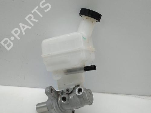 Used Brake master cylinder RENAULT AUSTRAL TCe 130 (HGM2) (131 hp) 28151167