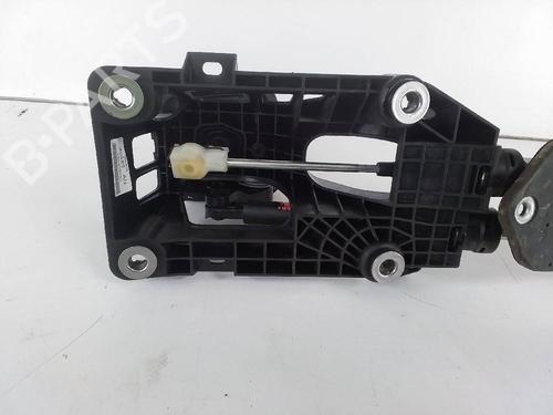 Gear lever TOYOTA YARIS (_P13_) 1.5 (NSP131_) | BP18596110M90 