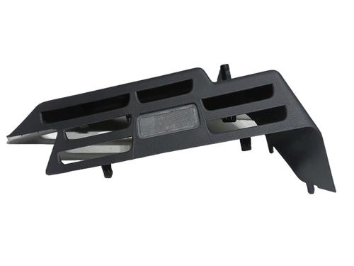Used Tailgate trim Tailgate trim PEUGEOT 208 II (UB_, UP_, UW_, UJ_) 1.2 PureTech 75 (75 hp) 35784575 35784575