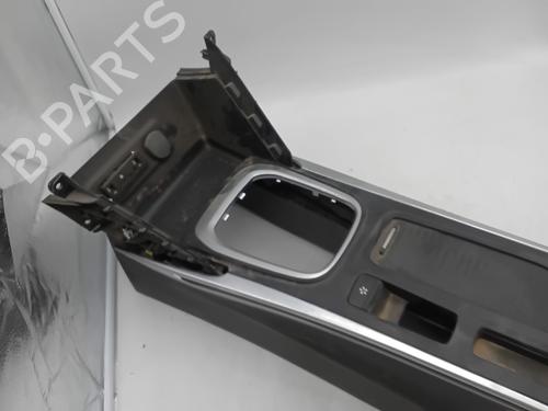 Middle console RENAULT MEGANE IV Hatchback (B9A/M/N_) 1.5 dCi 110 (B9A3) | BP28810716I22 