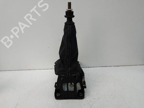 Gear lever TOYOTA YARIS (_P13_) 1.3 (NSP130_, NSP130) | BP20115637M90 