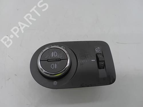 Headlight switch OPEL CROSSLAND X / CROSSLAND (P17, P2QO) 1.2 (75) 38050760