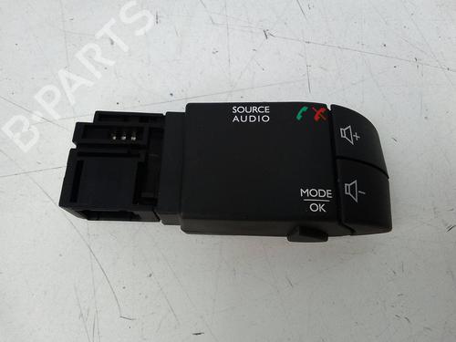 Used Switch Switch DACIA DUSTER (HS_) 1.5 dCi (HSMC) (107 hp) 18947627 18947627