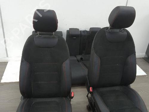 Seats set MERCEDES-BENZ GLA (H247) GLA 200 d (247.712) | BP25045366C78 