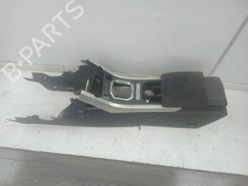 Used Middle console Middle console 22344543 22344543