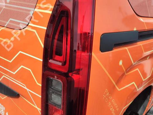 Used Right taillight CITROËN BERLINGO Box Body/MPV (K9) 1.5 BlueHDi 100 (102 hp) 26160749