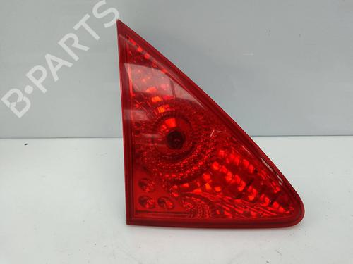 Used Left tailgate light Left tailgate light 20504822 20504822