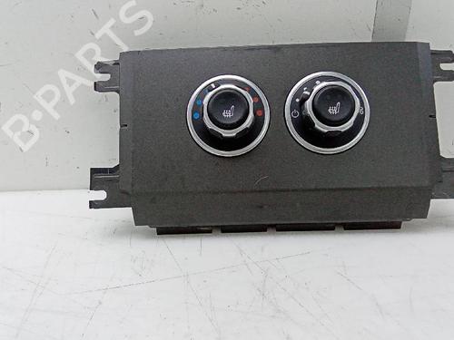 Used Climate control LAND ROVER RANGE ROVER III (L322) 5.0 4x4 (375 hp) 18898999