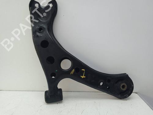 Used Left front suspension arm TOYOTA COROLLA Saloon (_E21_) 1.8 VVTi Hybrid (ZWE211) (122 hp) 28149454