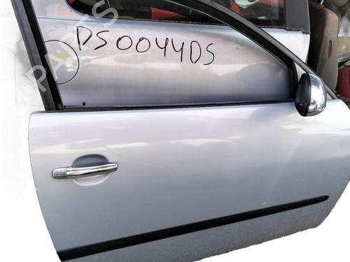 Used Right front door Right front door 20979992 20979992