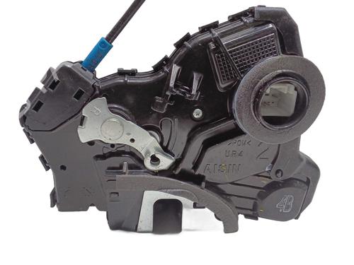 front-right-lock-toyota-auris-_e18_-2012-2013-2014-2015-2016-2017-2018-2019-33605992 main image