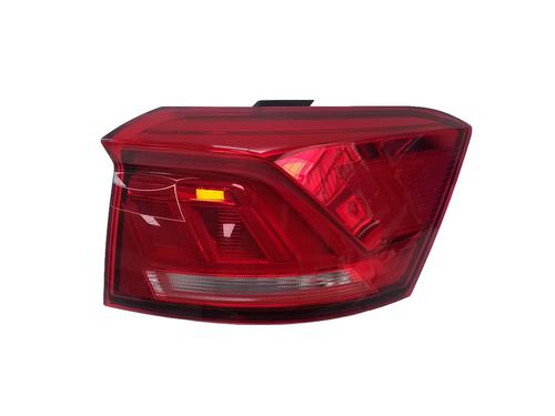 Used Right taillight VW T-ROC (A11, D11) 1.5 TSI (150 hp) 18594935