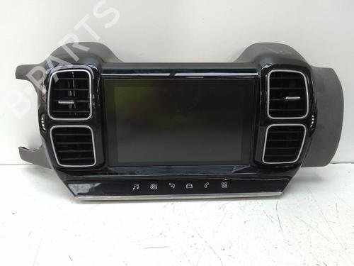 Used Display monitor Display monitor CITROËN C5 AIRCROSS (A_) 2.0 BlueHDi 180 (AJEHZR) (177 hp) 18970636 18970636