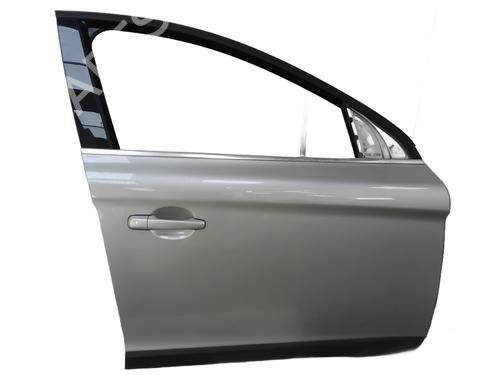 Used Right front door Right front door 38773329 38773329