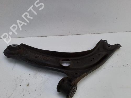 Used Right front suspension arm AUDI A3 Sportback (8VA, 8VF) 2.0 TDI (150 hp) 25865302