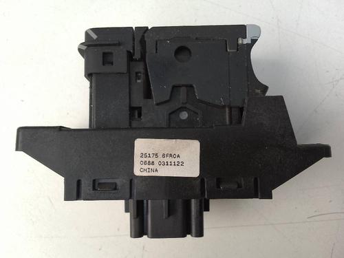 Switch NISSAN QASHQAI II SUV (J11, J11_) 1.5 dCi | BP18970728I30 