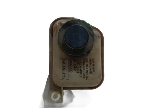 Used Power steering reservoir Power steering reservoir PORSCHE CAYENNE (9PA) S 4.5 (340 hp) 34239945 34239945