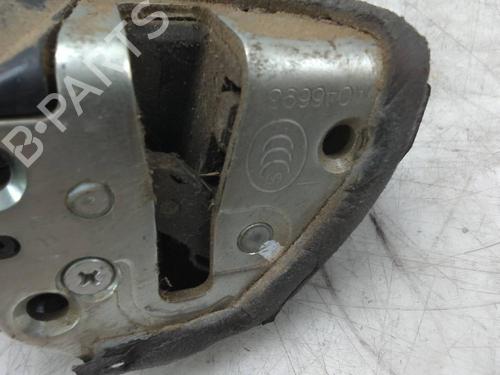 Front right lock TOYOTA AURIS (_E15_) 1.6 (ZRE151_, ZRE151R) | BP26161259C97 