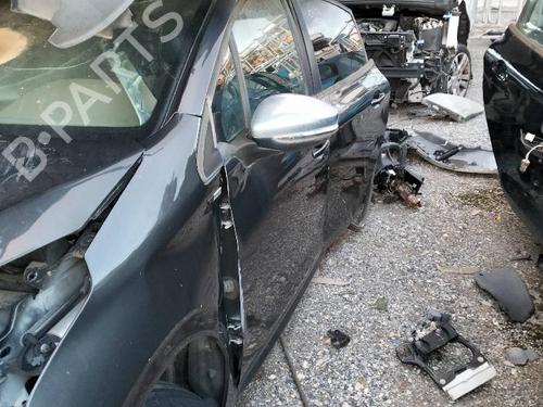 Used Left front steering knuckle PEUGEOT 208 I (CA_, CC_) [2012-2020]  21025941