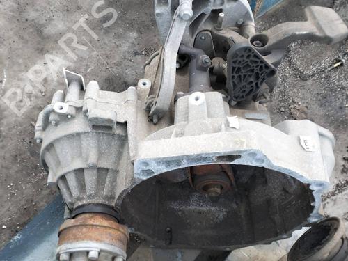 Gearkasse VW CADDY III MPV (2KB, 2KJ, 2CB, 2CJ) 1.6 TDI (102 hp) 28148447