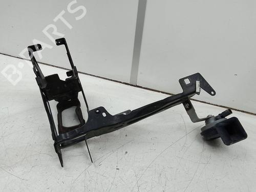 Used Left headlight support Left headlight support BMW 3 Touring (F31) 316 d (116 hp) 20230769 20230769