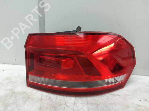 Used Right taillight VW TOURAN (5T1) 1.5 TSI (150 hp) 26055106