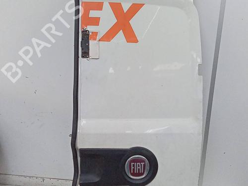 right-tailgate-fiat-doblo-cargo-263_-2010-26161389 main image