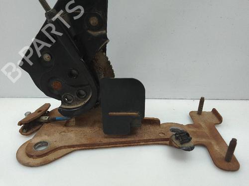 Hand brake PEUGEOT 208 I (CA_, CC_) 1.2 VTI 82 | BP22214800I18 