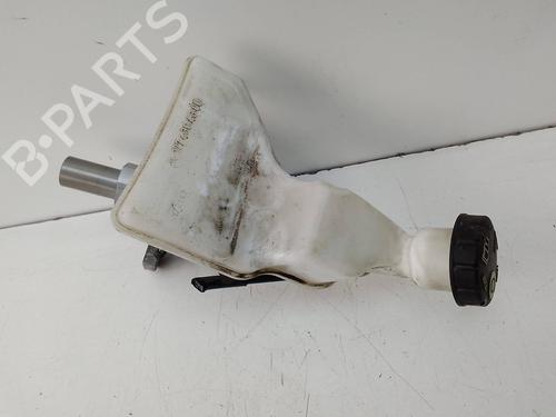 Used Brake master cylinder Brake master cylinder TOYOTA VERSO (_R2_) 2.0 D-4D (AUR20_, AUR20R) (126 hp) 18598467 18598467