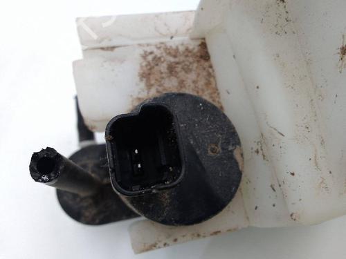 Used Windscreen washer tank PEUGEOT 5008 II (MC_, MJ_, MR_, M4_) 1.6 BlueHDi 120 (MCBHZH, MCBHZW) (120 hp) 25018604