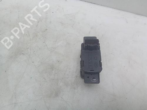 Used Electronic module RENAULT KADJAR (HA_, HL_) [2015-2025]  18839826