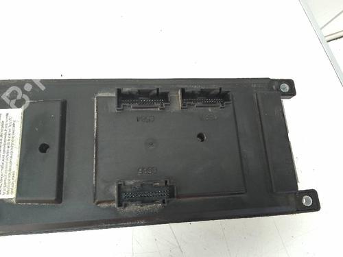 Used Fuse box LAND ROVER RANGE ROVER EVOQUE (L538) 2.2 D 4x4 (150 hp) 18580213