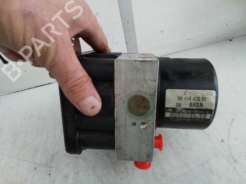 Used ABS pump BMW X3 (E83) 2.0 sd (177 hp) 27448319