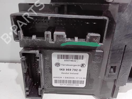 Right front window motor VW GOLF V (1K1) 1.9 TDI | BP40119152E20 - Image 3