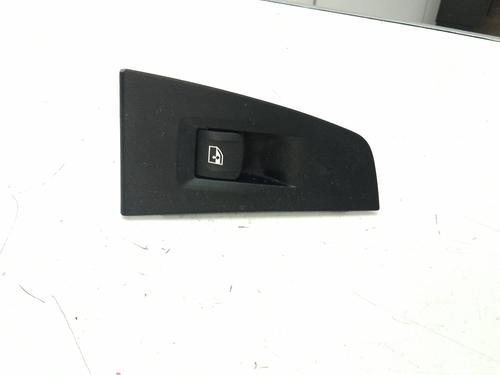 Used Switch Switch BMW 1 (F40) M 135 i xDrive (306 hp) 18597700 18597700