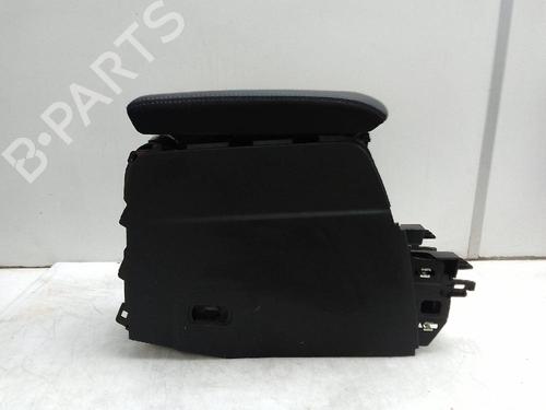 Armrest / Center console PEUGEOT 2008 II (UD_, US_, UY_, UJ_, UR_, UC_) 1.5 BlueHDI 110 (UDYHSK) | BP18582155I20 