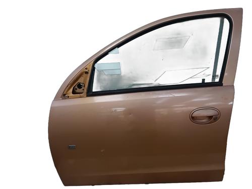 Used Left front door Left front door 39199664 39199664