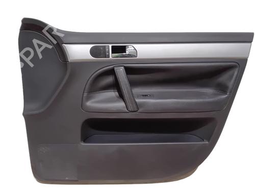 Forreste højre beklædning Forreste højre beklædning VW TOUAREG (7LA, 7L6, 7L7) 3.0 V6 TDI (225 hp) 34153127 34153127