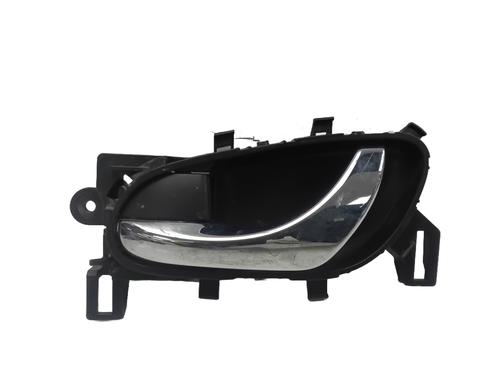 Venstre foran invendig håndtak NISSAN X-TRAIL III (T32_, T32R, T32RR) 1.7 dCi (150 hp) 31168095