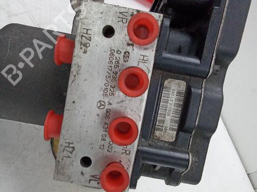 Used ABS pump MERCEDES-BENZ CLK Convertible (A209) CLK 350 (209.456) (272 hp) 26052439
