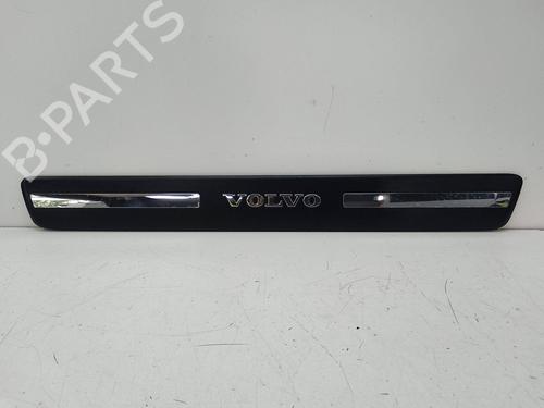 Dørliste Dørliste VOLVO XC60 I SUV (156) D3 (136 hp) 19137851 19137851