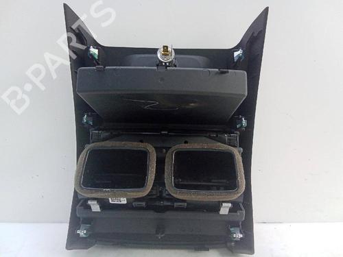 Used Air vent BMW 5 (G30, F90) 520 d (190 hp) 18589171