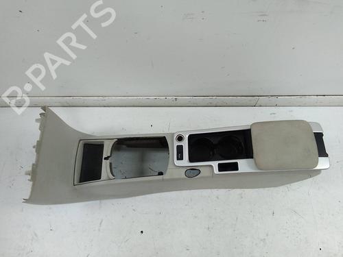 Used Middle console Middle console VOLVO C30 (533) D2 (115 hp) 19776733 19776733