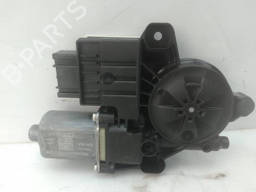 Used Right front window motor Right front window motor 21213396 21213396