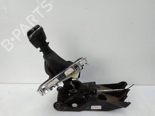 girregulering-manuell-renault-kadjar-ha_-hl_-341040214r-2015-22687059 main image