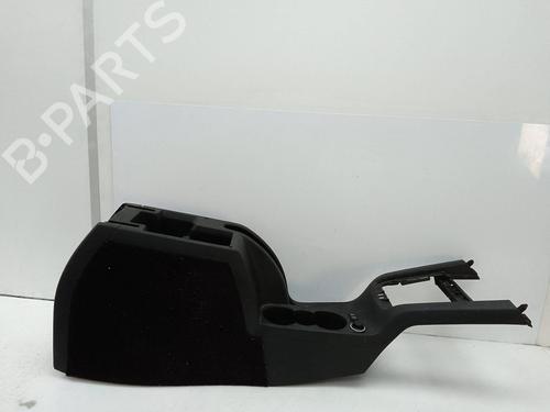 Used Middle console Middle console 23185273 23185273