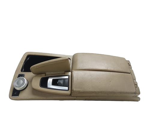Console centrale MERCEDES-BENZ E-CLASS Convertible (A207) E 250 CGI (207.447) (204 hp) 31287196